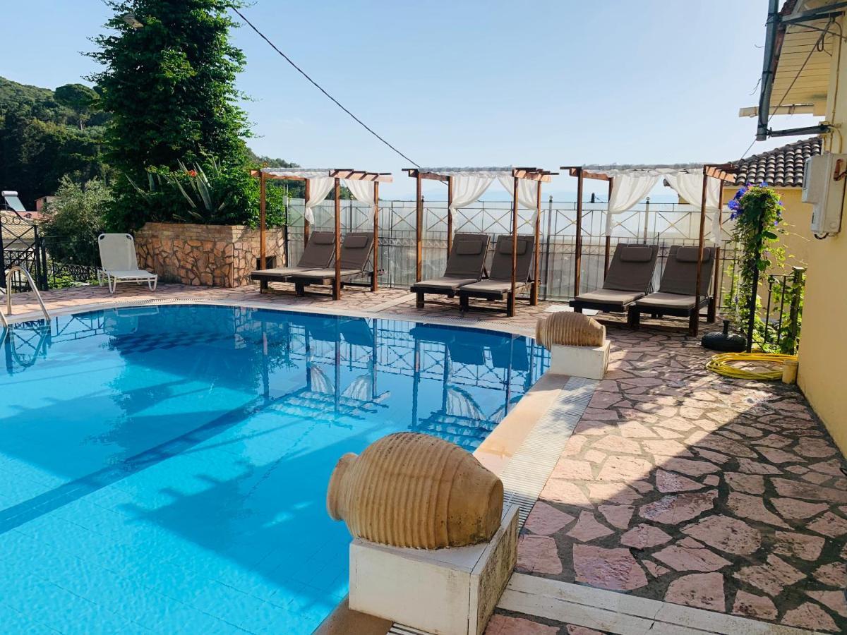 Avra Sea View Paradise Pool Aparthotel Moraḯtika