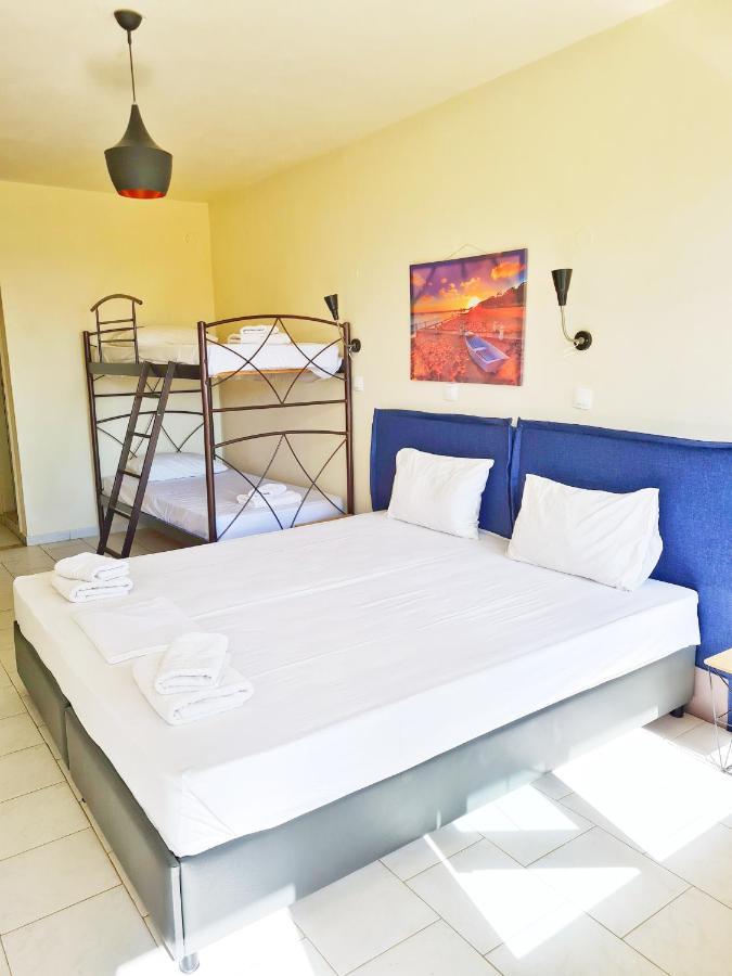 Avra Sea View Paradise Pool Aparthotel Moraḯtika