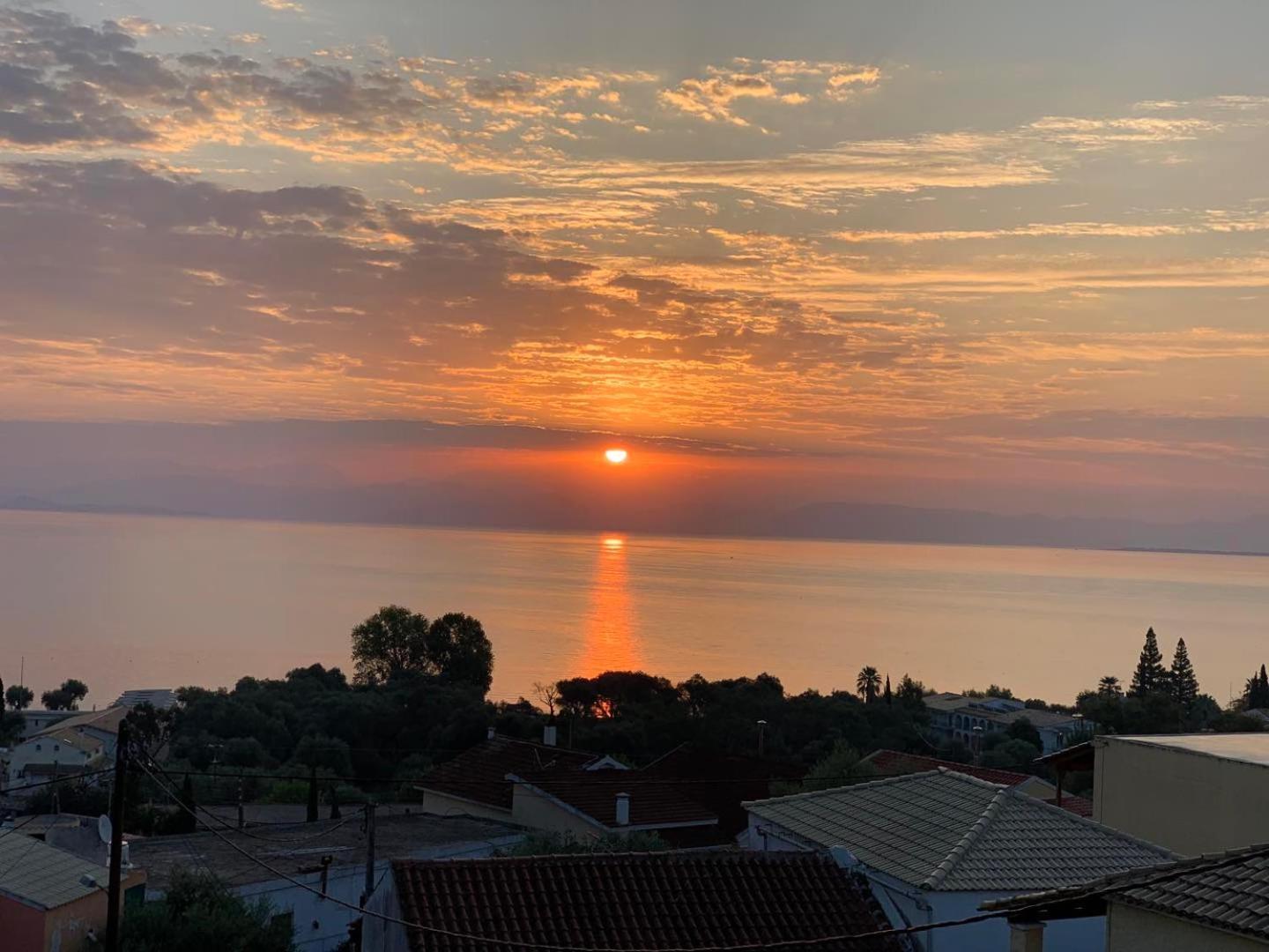 Avra Sea View Paradise Pool 3* Moraḯtika