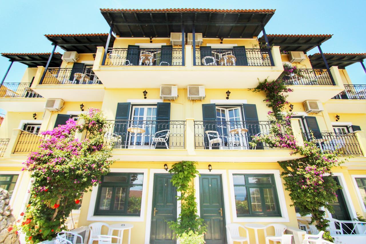 Avra Sea View Paradise Pool 3* Moraḯtika