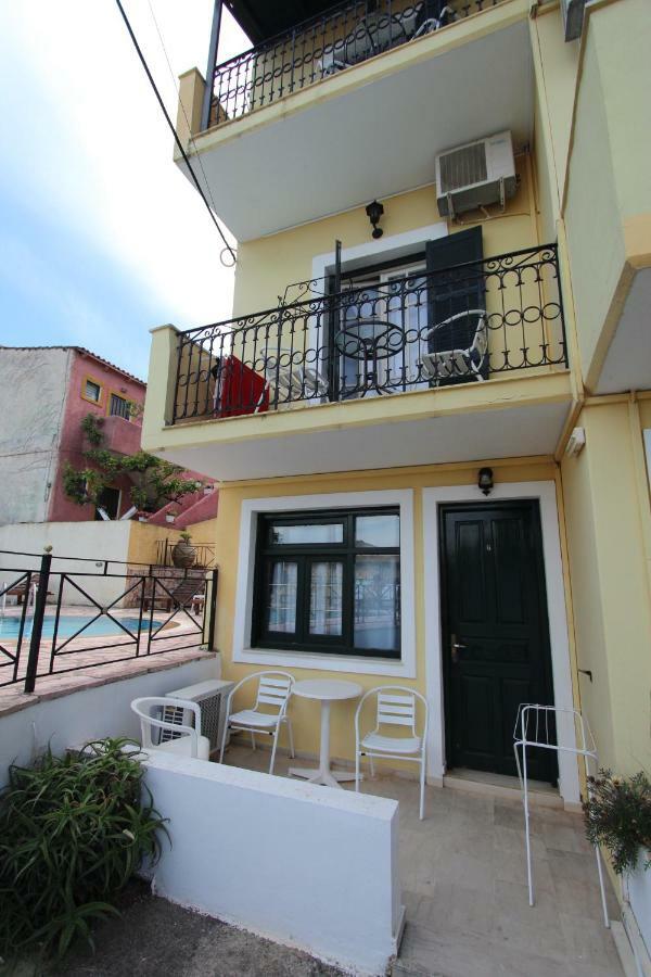 Avra Sea View Paradise Pool Aparthotel Moraḯtika
